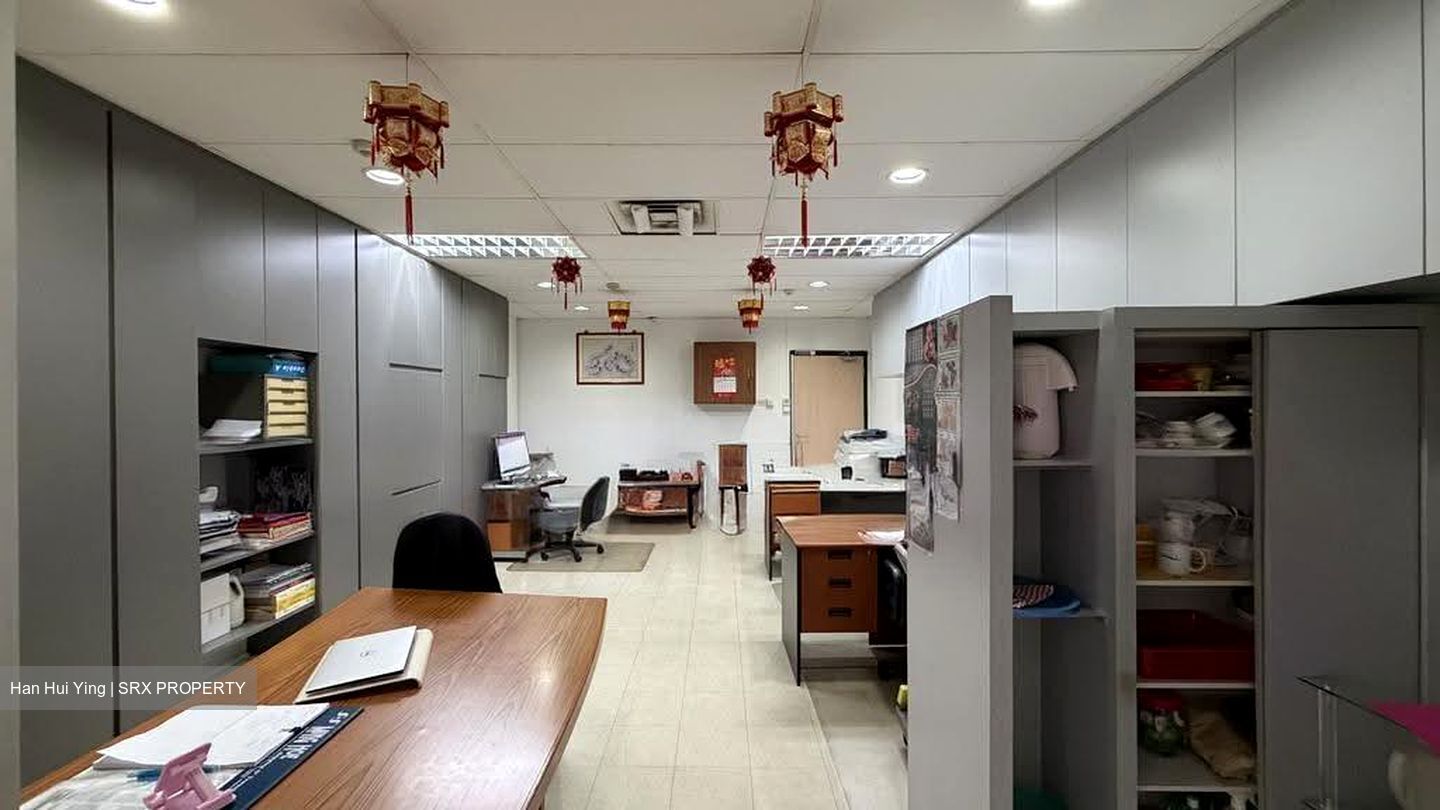 Golden Sultan Plaza (D7), Office #623532741